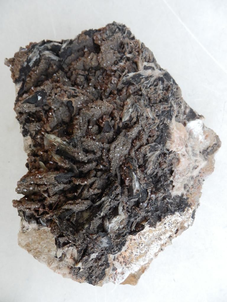 930 gram zwaar stuk bariet vanadiniet, Ophalen, Mineraal