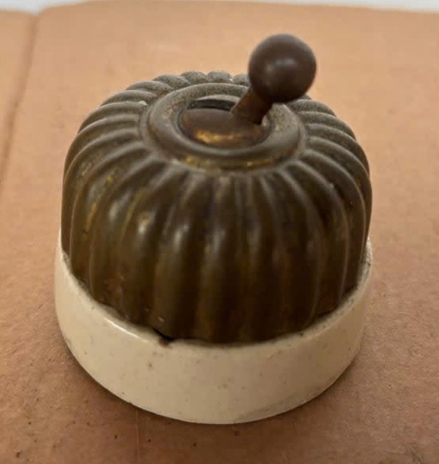 Porselein/ koperen tuimelschakelaar (antiek, 19e eeuw), Ophalen of Verzenden, Gebruikt