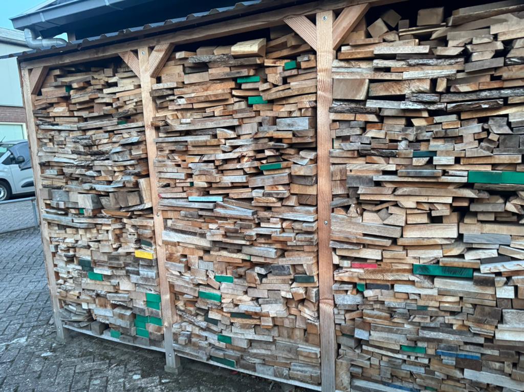 Droog hout, hoge kwaliteit - 1 kuub, Minder dan 3 m³, Ophalen