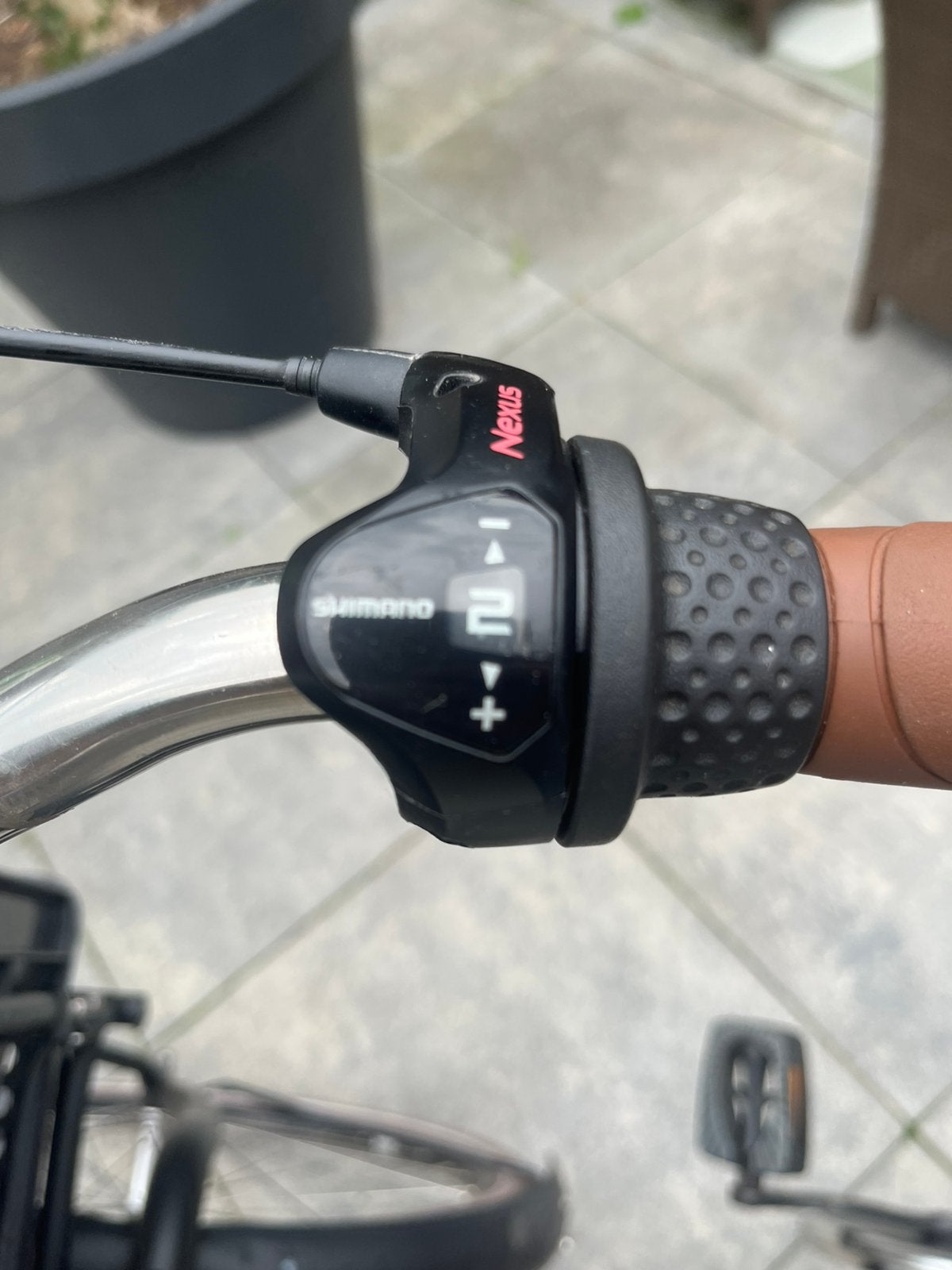 Foto 4 van Mooie zwarte cortine fiets 26 inc met krat