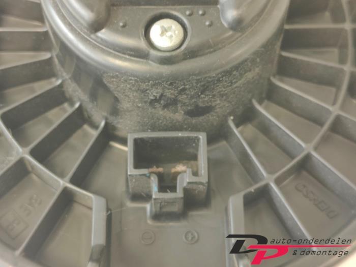 Kachel Ventilatiemotor van een Suzuki Swift, Gebruikt, -, -, Ophalen of Verzenden