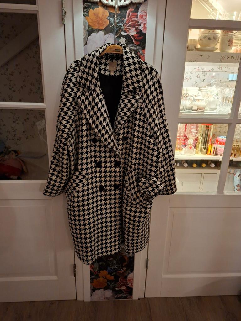 H&M Zwart-witte Pied-de-Poule Jas - Maat 2XL, Kleding | Dames, Jassen | Winter, H&M, Ophalen of Verzenden, Zo goed als nieuw