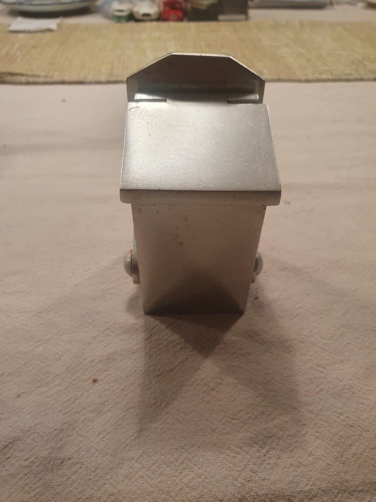 Vintage aluminium trein asbak Industrieel jaren 60, Verzamelen, Spoorwegen en Tramwegen, Ophalen, Gebruikt, Trein, Overige typen