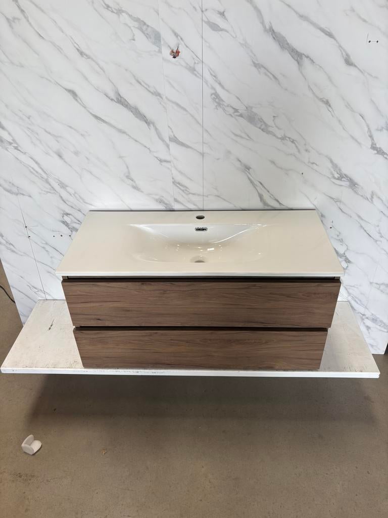 Badkamermeubel 100cm – Caramel eiken – Keramische wastafel, Huis en Inrichting, Badkamer | Badkamermeubels, Wltradingnl@outlook.com