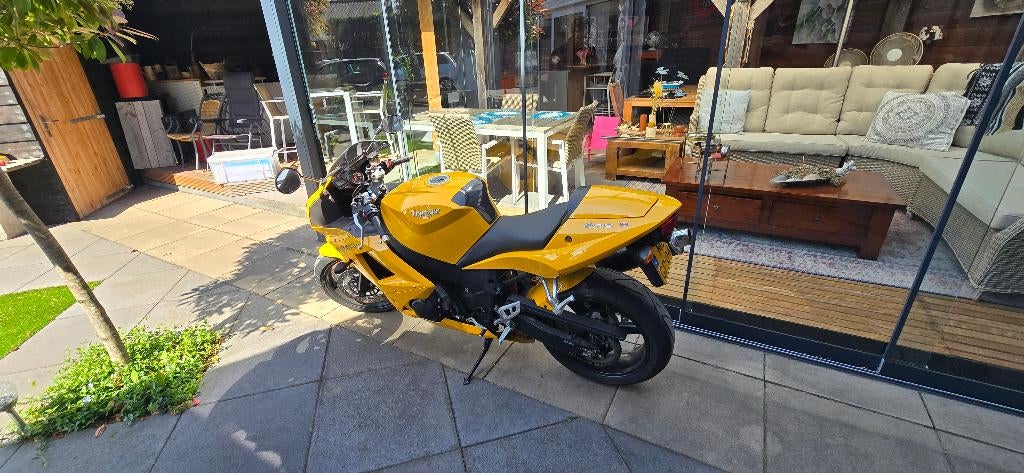 mooie triump daytona, Motoren, Motoren | Triumph, Sportuitlaat, Occasion, 4 cilinders, Motorrijbewijs A