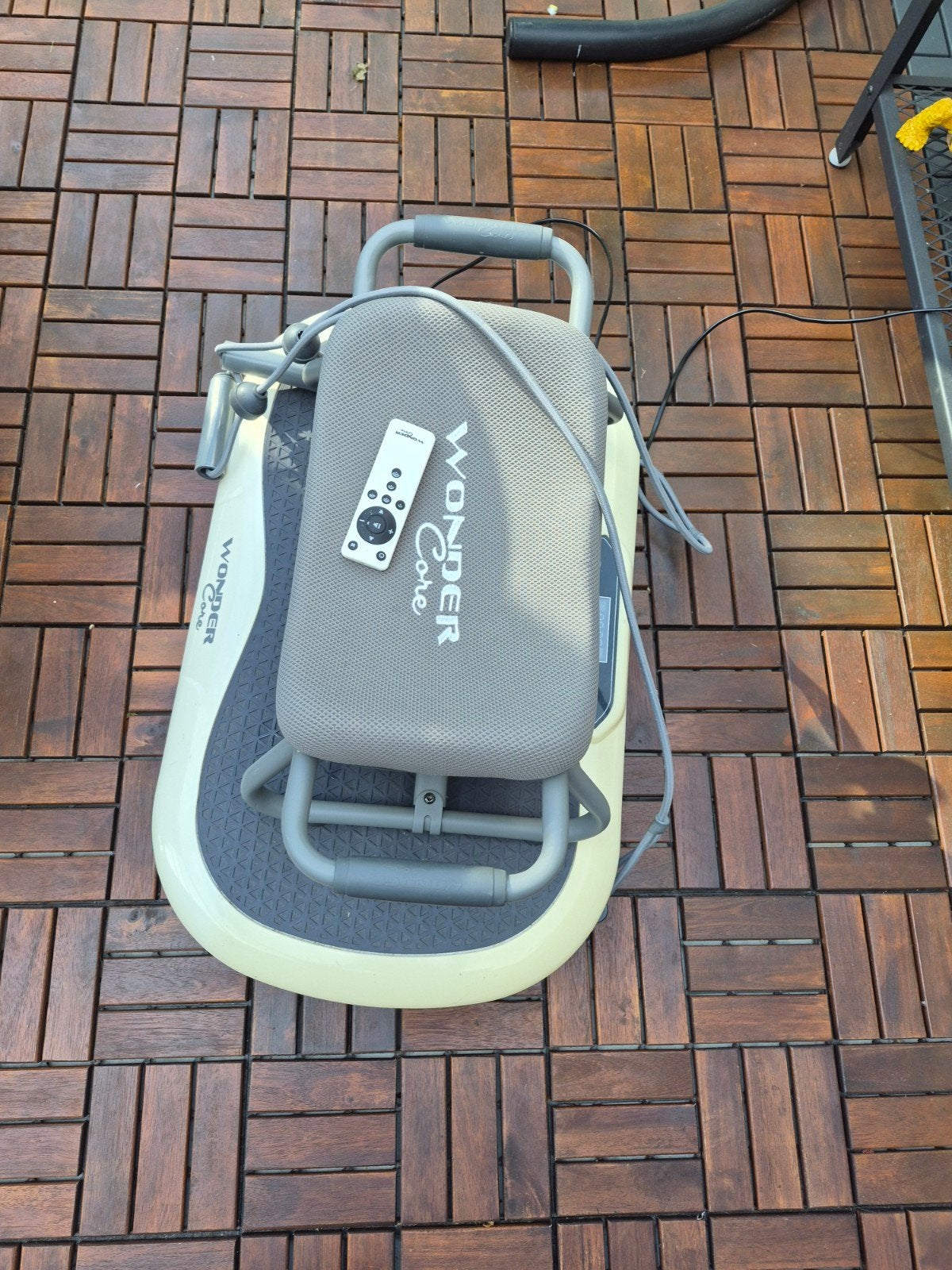 Wonder Core Smart Vibratieplaat met afstandsbediening, Sport en Fitness, Ophalen of Verzenden, Zo goed als nieuw, Benen, Overige typen