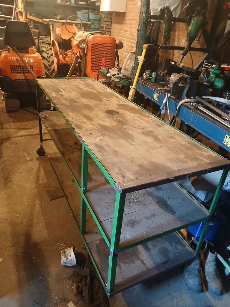 Robuuste werkbank op wielen 200x66cm, Doe-het-zelf en Verbouw, Werkbanken, Ophalen of Verzenden, Gebruikt, 170 cm of meer