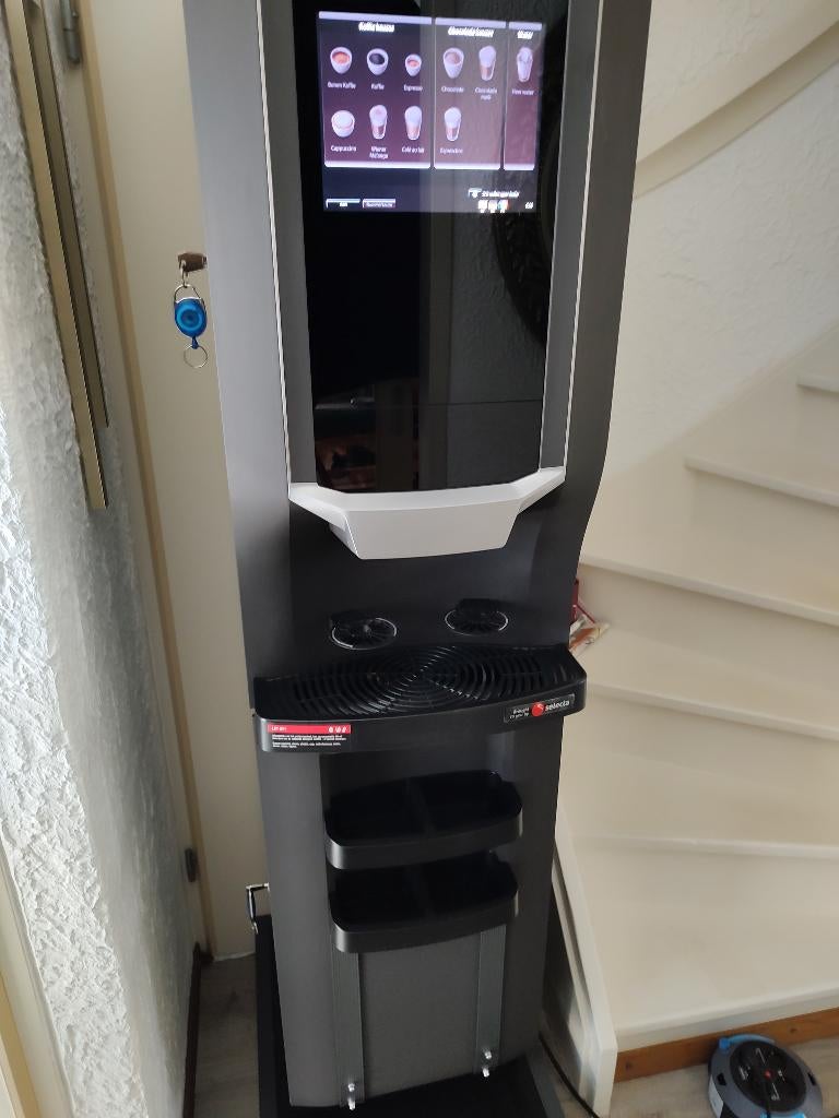 De Jong DUKE Koffiemachine, Witgoed en Apparatuur, Koffiezetapparaten, 10 kopjes of meer, Ophalen, Zo goed als nieuw, Koffiemachine