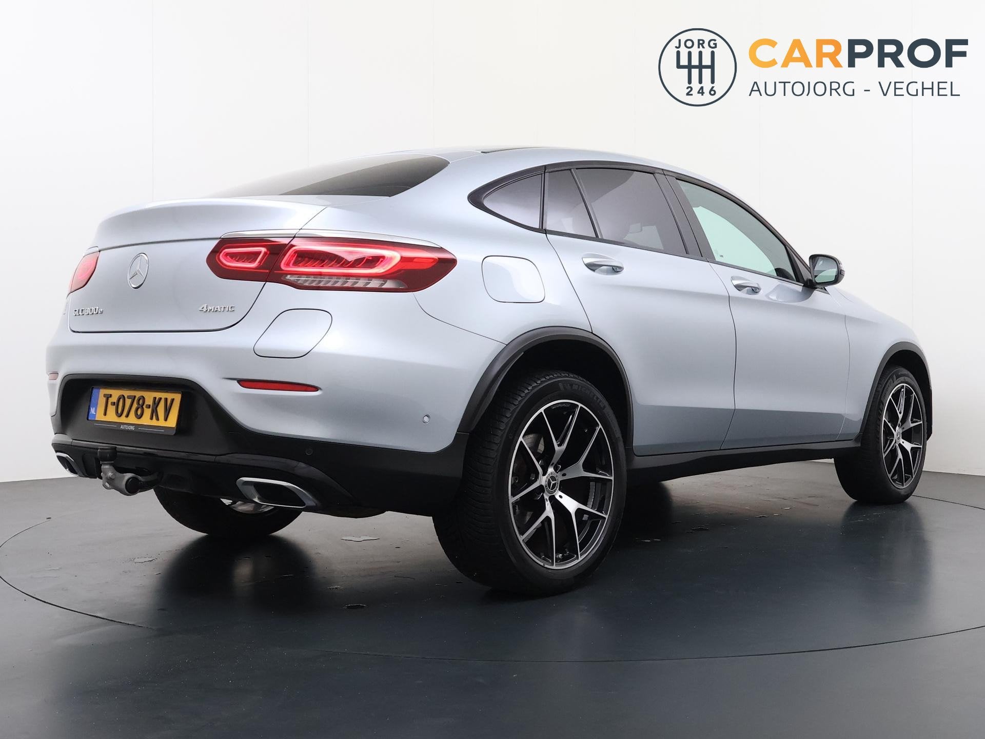 Mercedes-Benz GLC-klasse Coupé 300e 4MATIC Premium AMG | Tr, Auto's, Automaat, 1940 kg, 14 kWh, Gebruikt