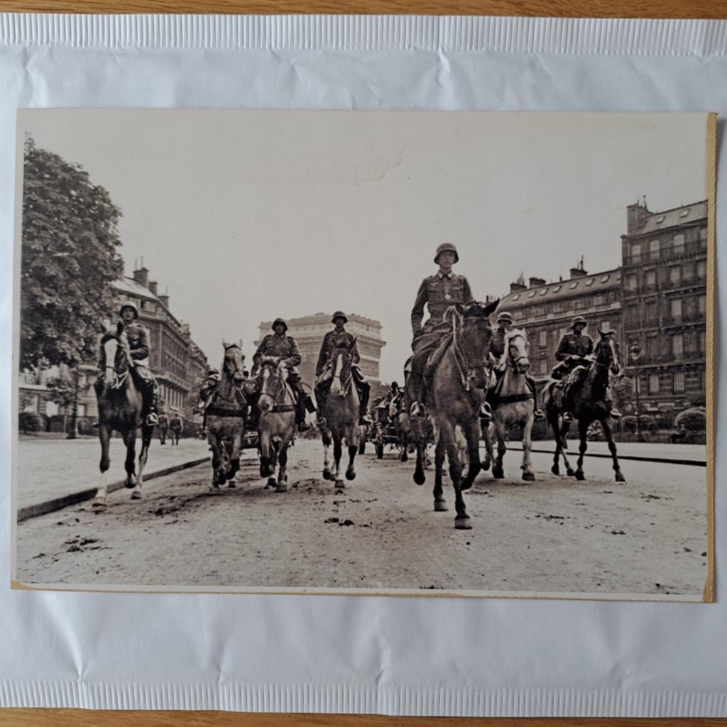 Historische persfoto Duitse intocht Parijs 1940, Antiek en Kunst, Kunst | Etsen en Gravures, Ophalen of Verzenden