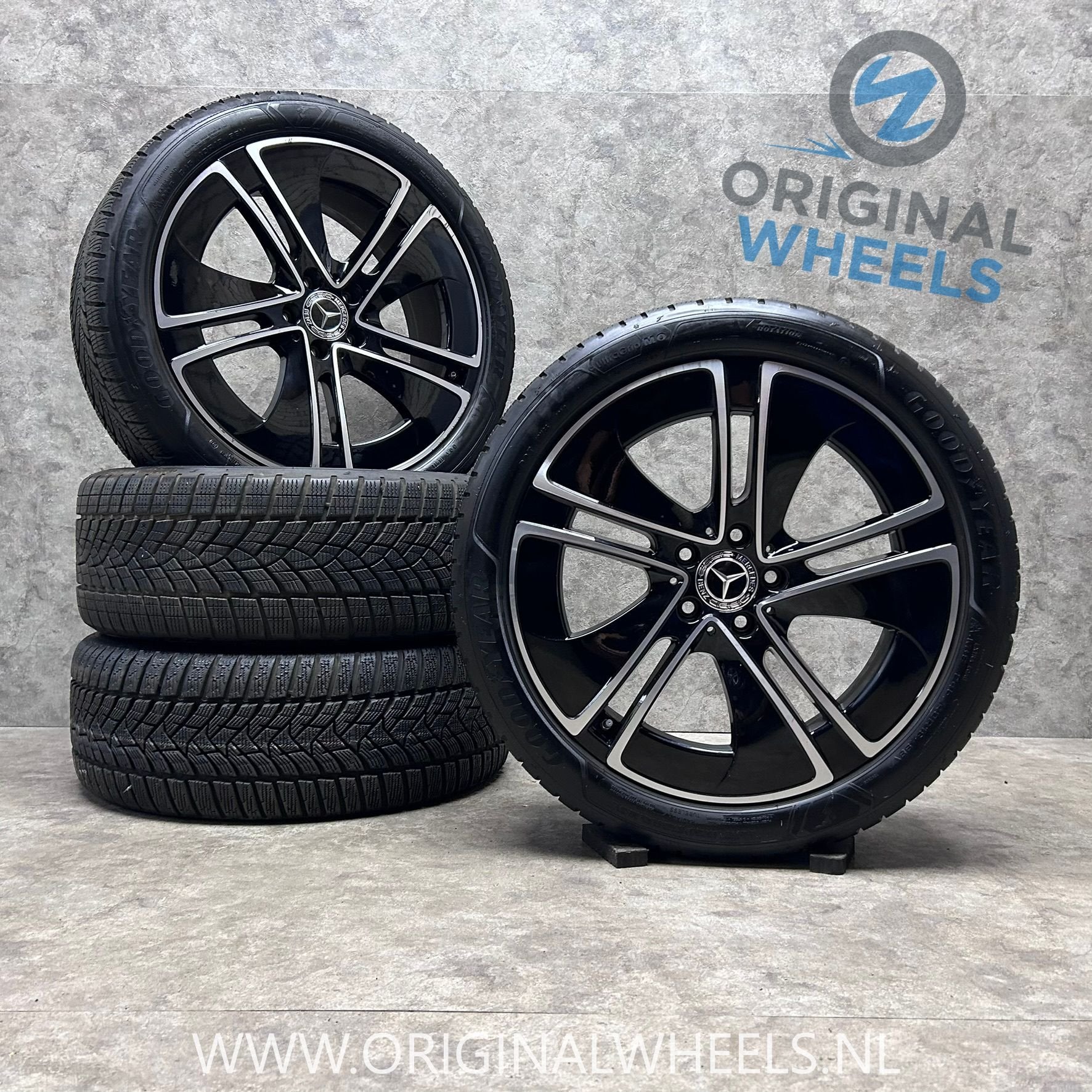 19 inch originele velgen + winterbanden Mercedes CLE A236401, Auto-onderdelen, Banden en Velgen, 19 inch, -, -, Banden en Velgen