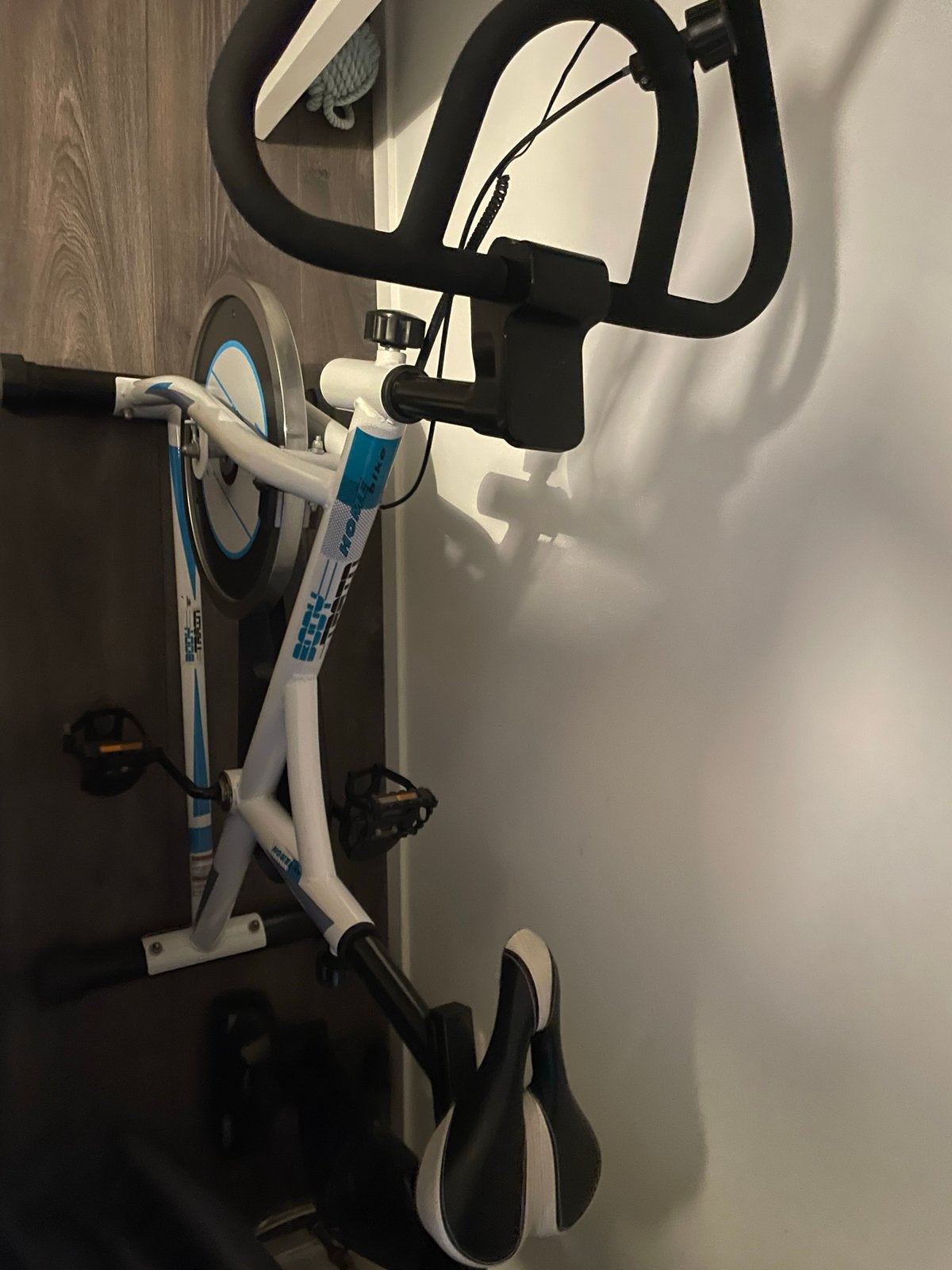 Foto 4 van Spinning fiets met zwaar vliegwiel