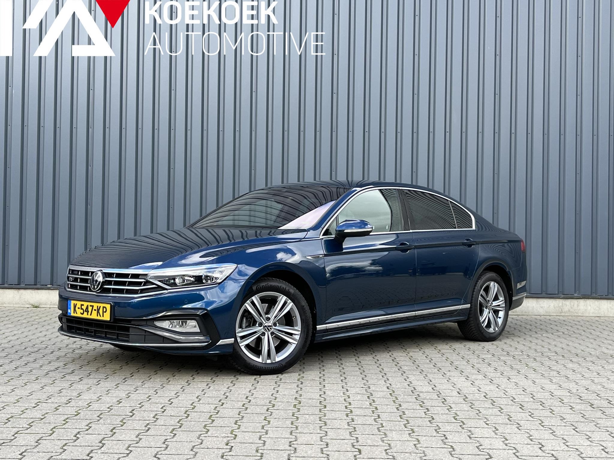 Volkswagen Passat 1.5 TSI R-Line Business + ACC/STOELVERW/ER, 4 cilinders, Blauw, Origineel Nederlands, Bedrijf