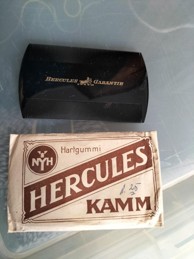 Vintage Hercules Sägemann Eboniet Kam met Originele Wikkel, Ophalen of Verzenden