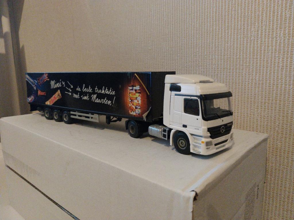 Lion Toys Mercedes Benz Actros 1844  Mini's, Hobby en Vrije tijd, Modelauto's | 1:50, Ophalen of Verzenden, Zo goed als nieuw