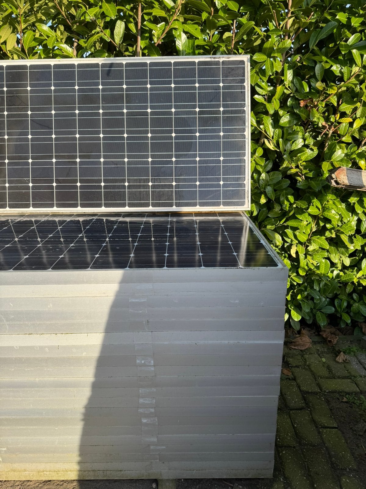 21 zonnepanelen & 2 omvormers, Doe-het-zelf en Verbouw, Zonnepanelen en Toebehoren, Ophalen, Gebruikt, Paneel, 100 tot 200 wattpiek