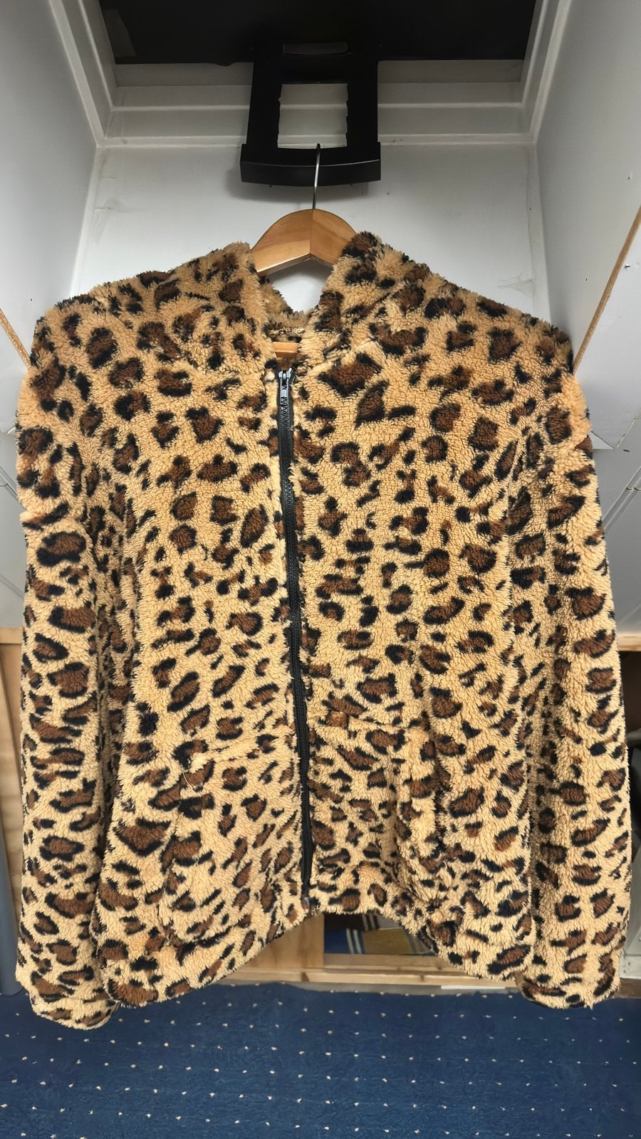Zacht wollen leopard wintervest, Ophalen of Verzenden, Nieuw, Maat 36 (S), Bruin