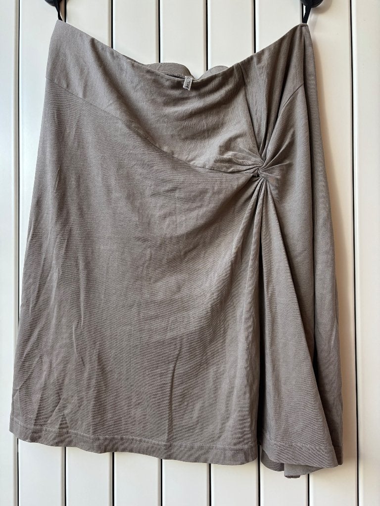 Rok, tricot, maat 42/44 L met knoop detail, Maat 42/44 (L), Ophalen of Verzenden, Cora Kemperman, Grijs