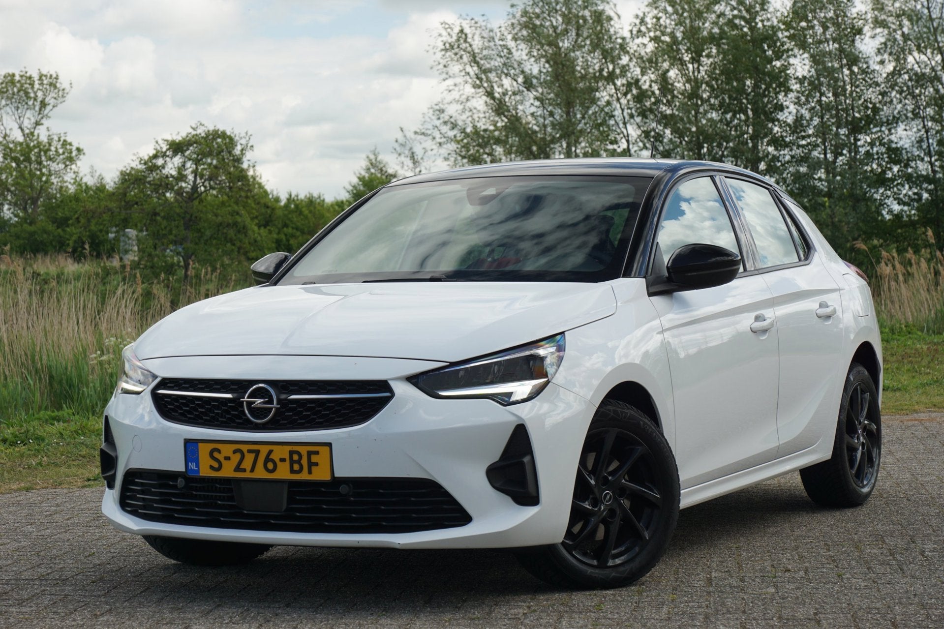 Opel Corsa 1.2 GS Line | Summit White|Carplay/LED/Cruise/AC/, Auto's, Voorwielaandrijving, Dealer onderhouden, Gebruikt, Euro 6