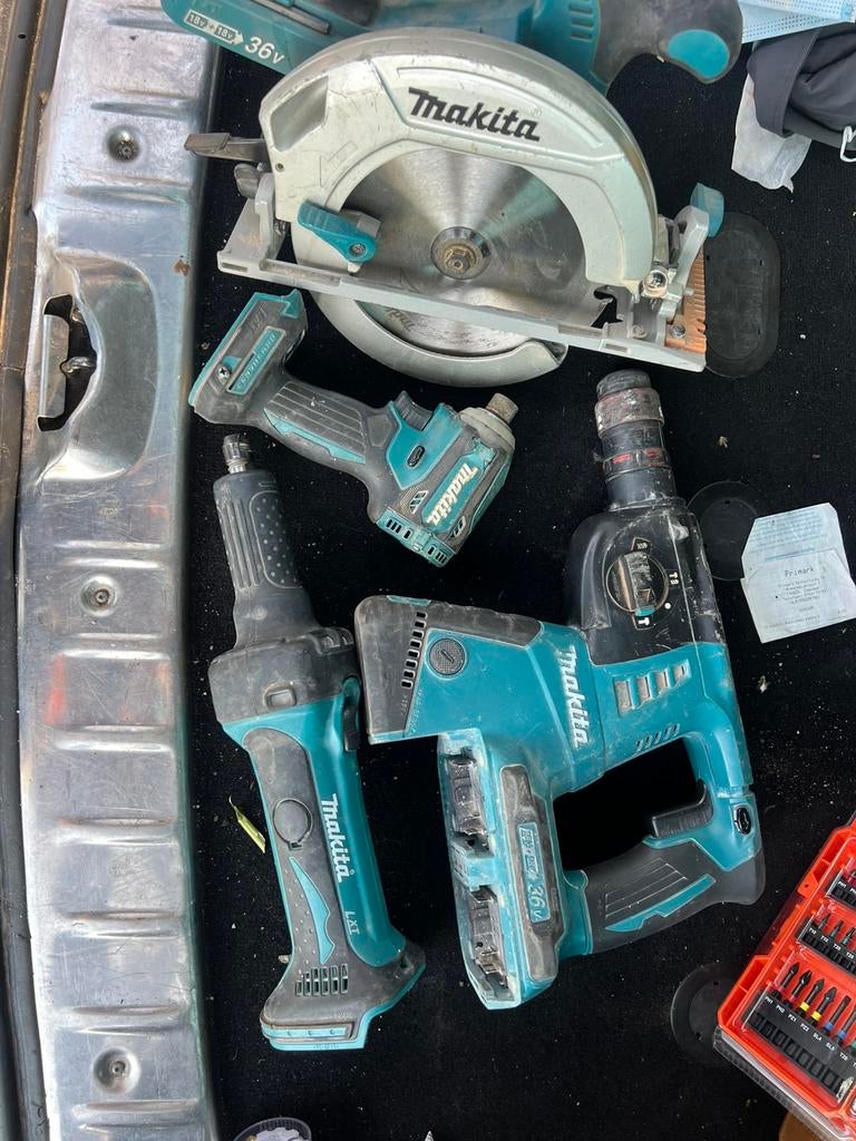 Makita gereedschap set, Doe-het-zelf en Verbouw, Gereedschap | Handgereedschap, Ophalen of Verzenden, Zo goed als nieuw