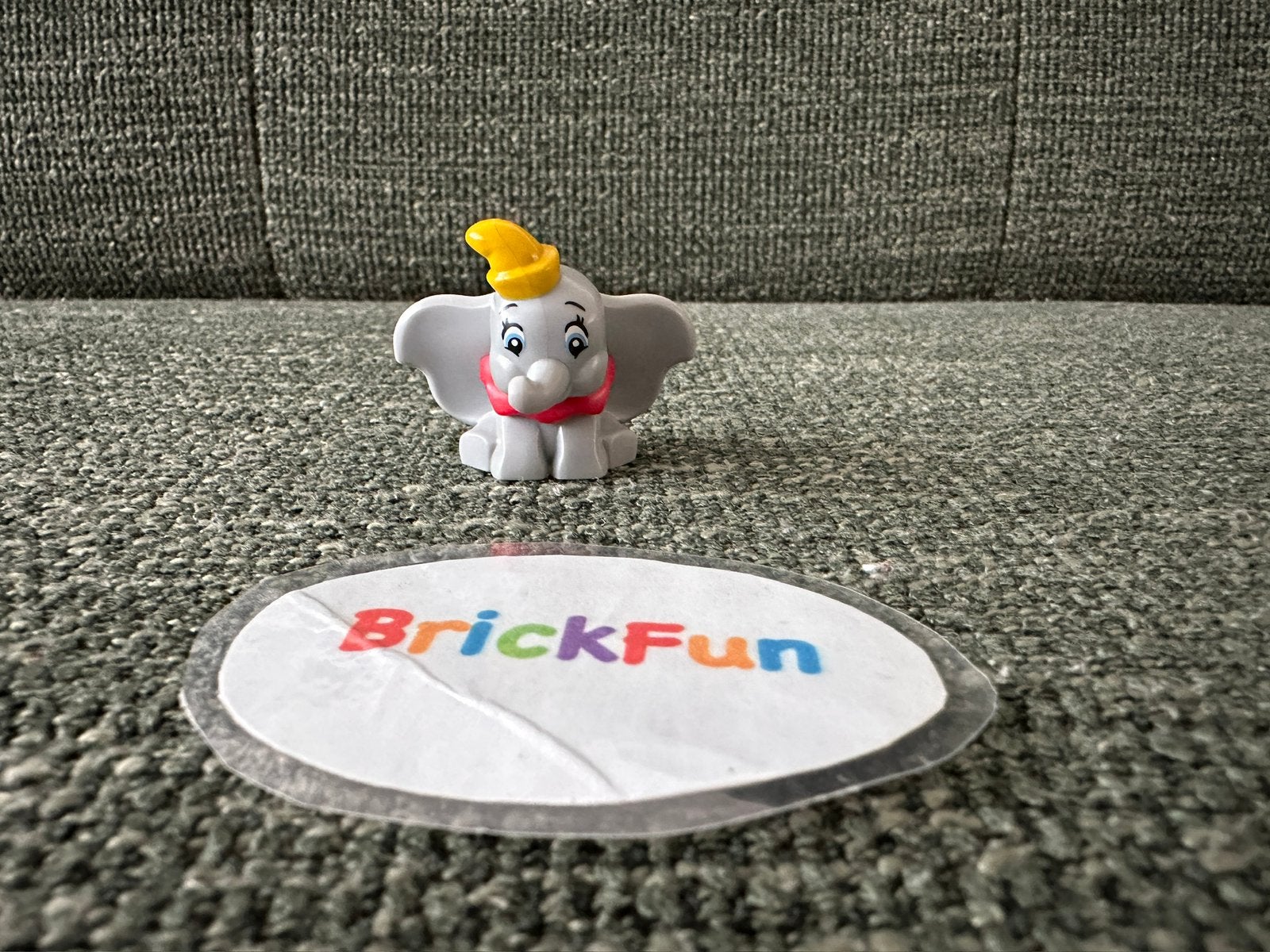 Lego disney minifiguur dumbo 103710pb01. Nieuw!, Kinderen en Baby's, Ophalen of Verzenden, Nieuw