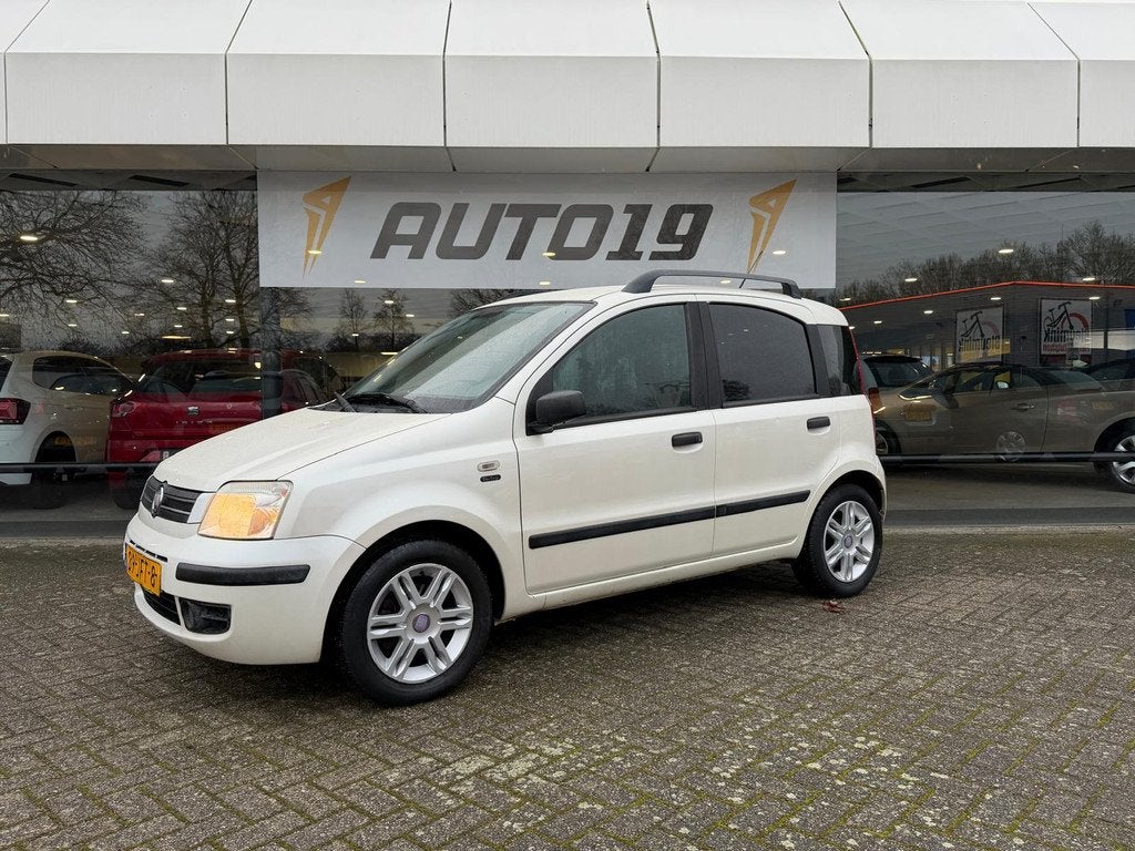 Fiat Panda 1.2 Emotion Perlina, Voorwielaandrijving, Gebruikt, Leder en Stof, Wit