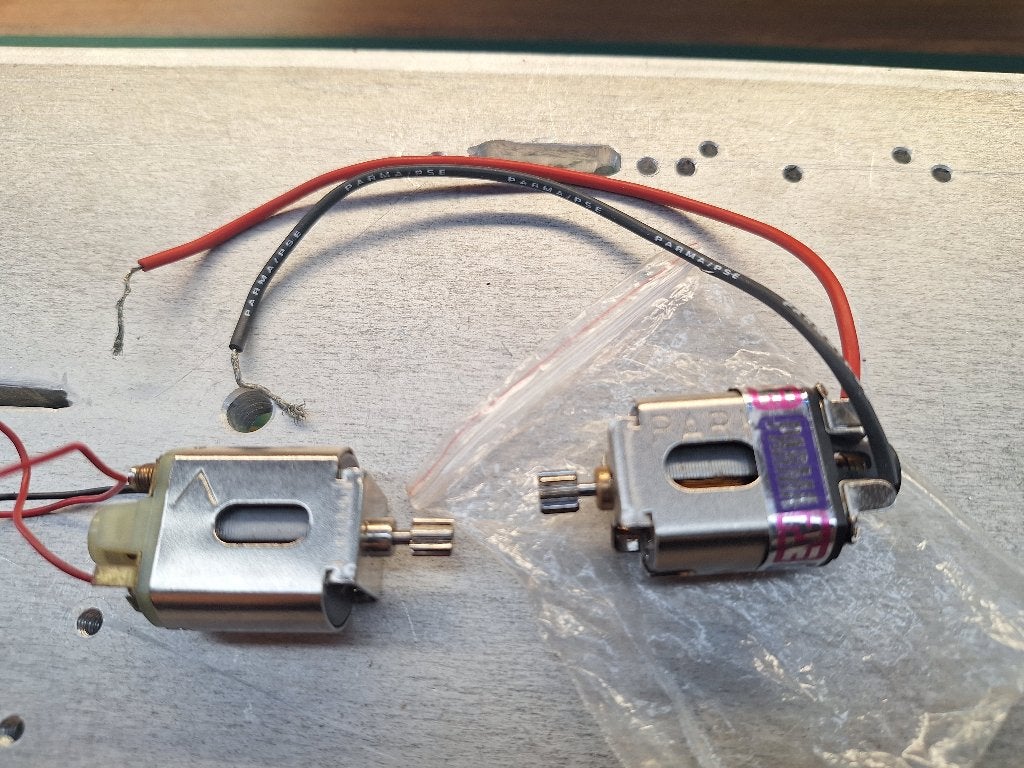 Parma Slotcar Motoren Kroonwiel/As, Overige merken, Onderdelen, Zelf te bouwen, Nieuw