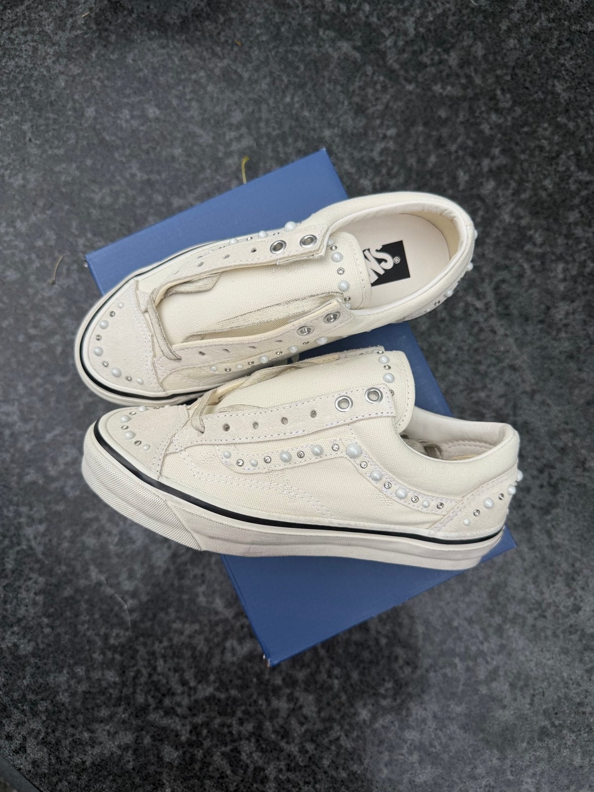 VANS LX OLD SKOOL PEARLIZED MARSHMELLOW, Kleding | Dames, Ophalen of Verzenden, Nieuw, Wit, Sneakers of Gympen