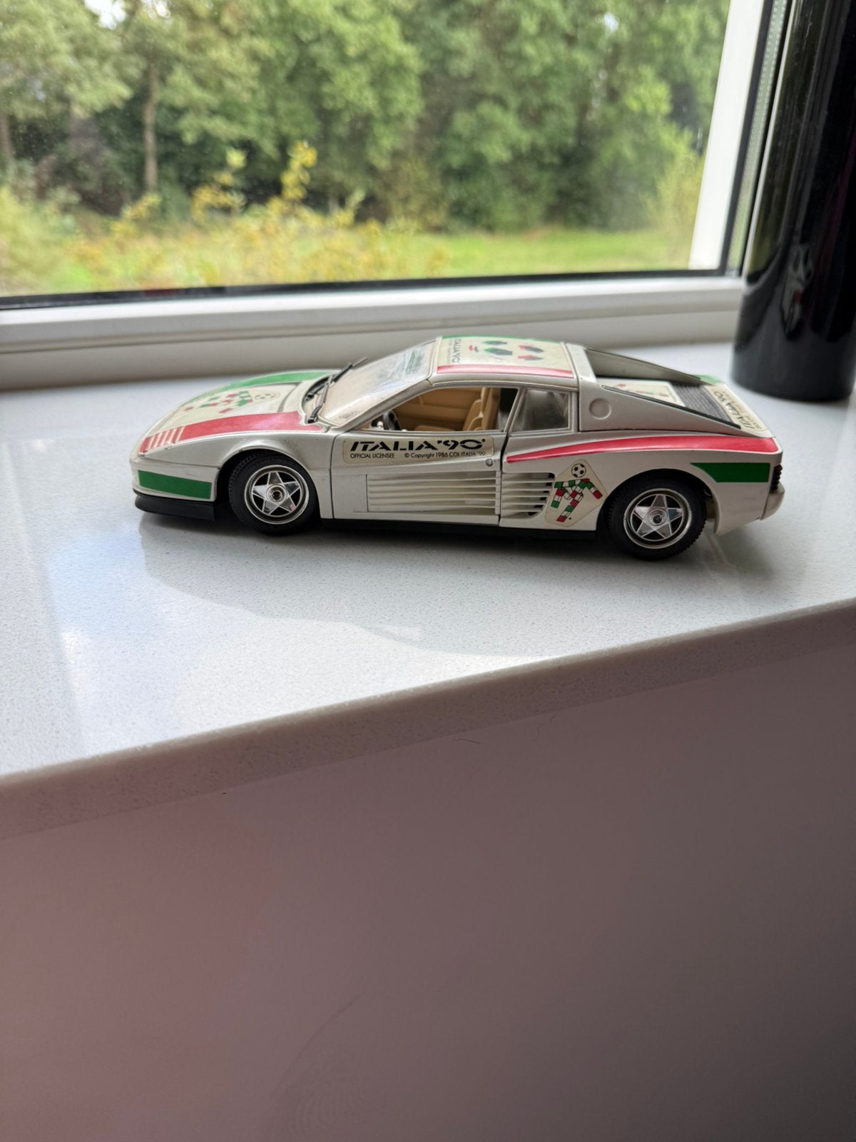 Op schaal. Burago Ferrari testarossa 1994, Ophalen of Verzenden, Zo goed als nieuw, Bburago