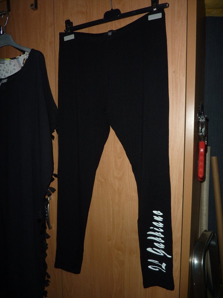 Rimini legging Nieuw maat 3 is 42/44, Kleding | Dames, Broeken en Pantalons, Verzenden, Zwart, Maat 42/44 (L), Nieuw