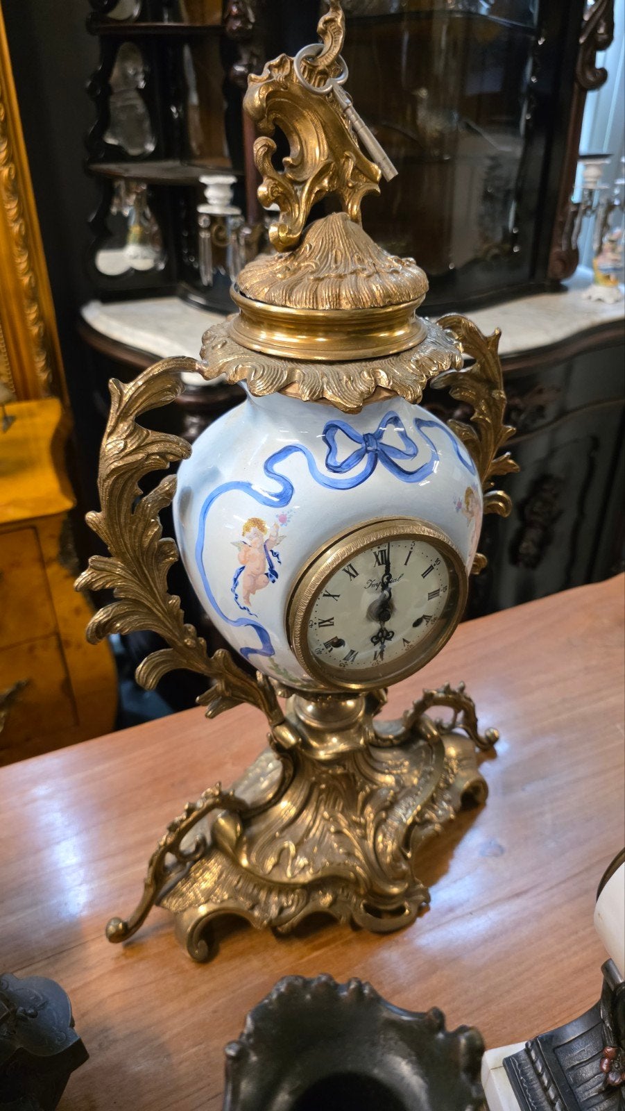 Grote rijk bewerkte messing pendule € 175, Ophalen