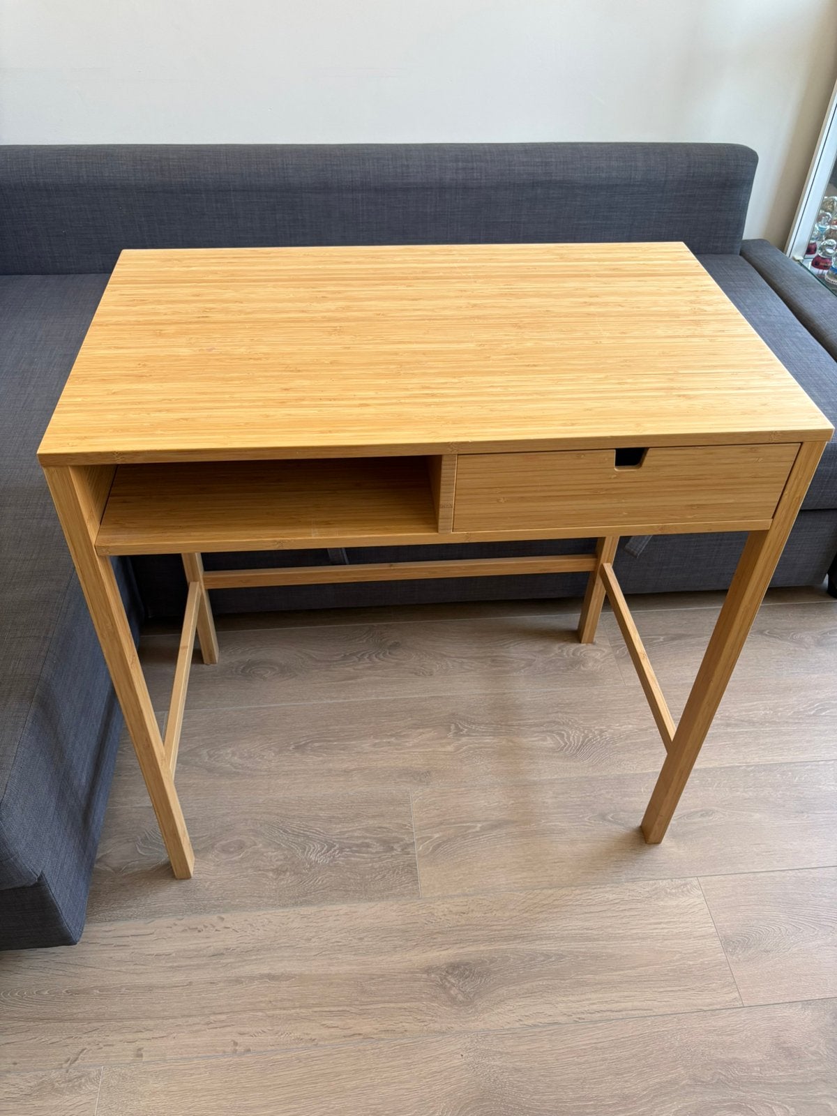 IKEA Nordkisa bamboe toilettafel/bureau, 76 x 47 cm, Ophalen, Gebruikt, Hout, 76 cm