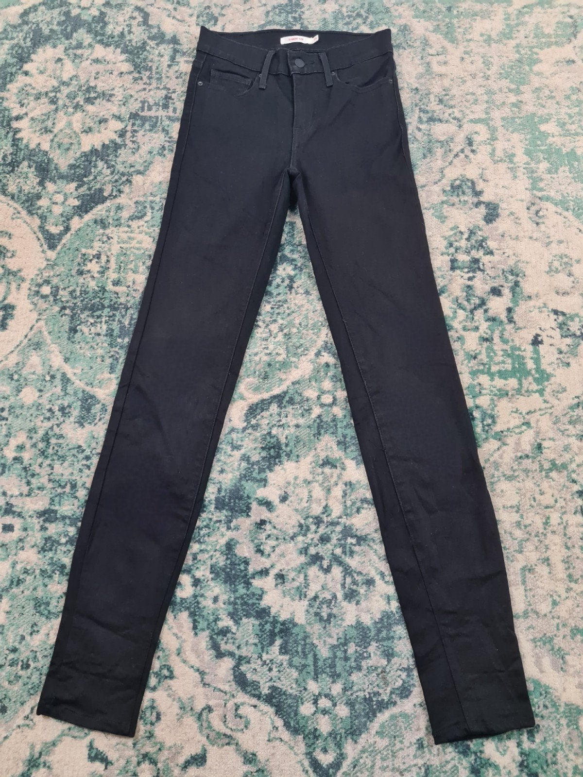 Levi's 310 shaping super skinny W25 L32 WMN Tulsi2532 Zwart, Zwart, Ophalen of Verzenden, Zo goed als nieuw, W30 - W32 (confectie 38/40)