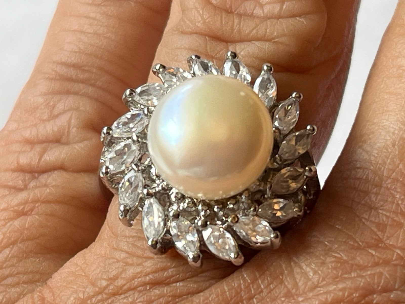Zilveren ring met Parel en Saffier, maat 18, 18 tot 19, Verzenden, Zo goed als nieuw, Met edelsteen