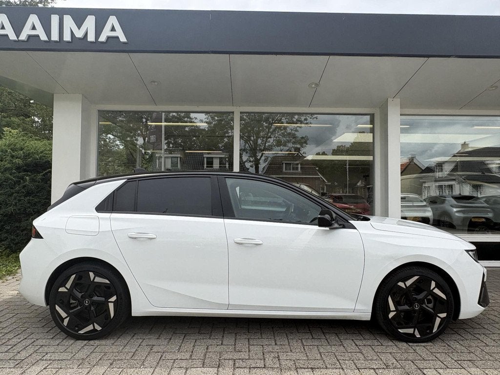 Opel Astra 1.6T 225pk Plug In Hybrid GSe | Stoel met memoryf, Auto's, Opel, Gebruikt, 4 cilinders, Alcantara, Wit