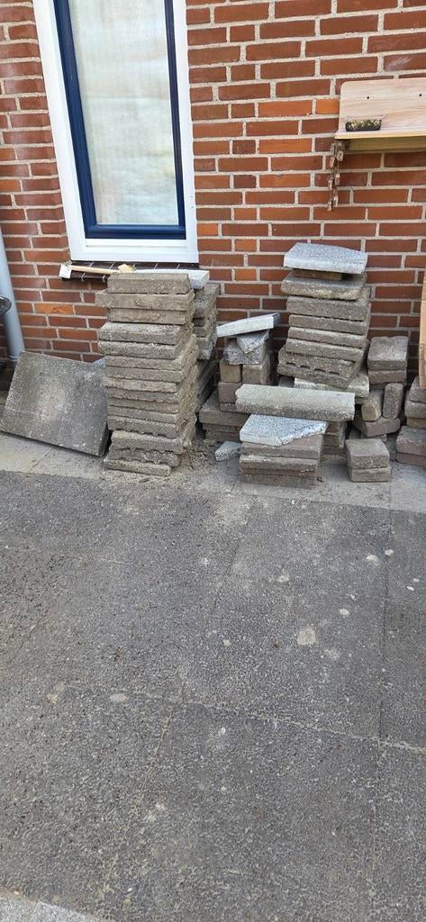 Gebruikte terrastegels en klinkers gratis, Tuin en Terras, Ophalen of Verzenden, Gebruikt, Beton, Klinkers