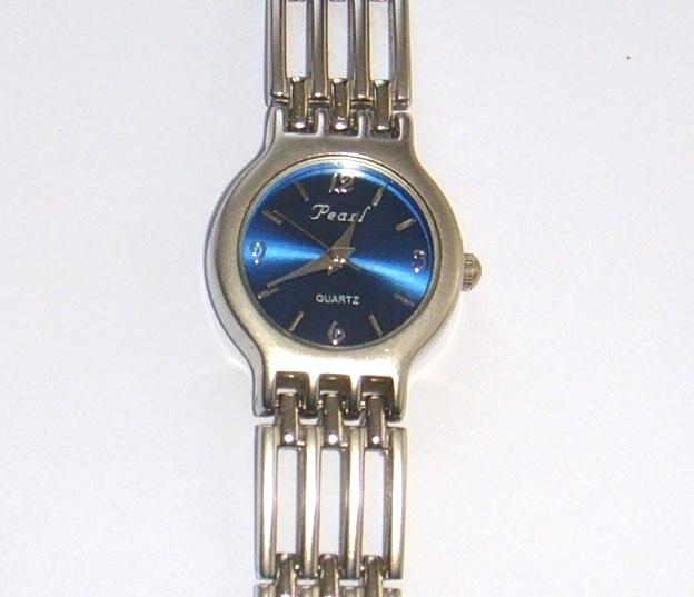 Leuk dames quartz horloge met stalen armband., Ophalen of Verzenden, Zo goed als nieuw