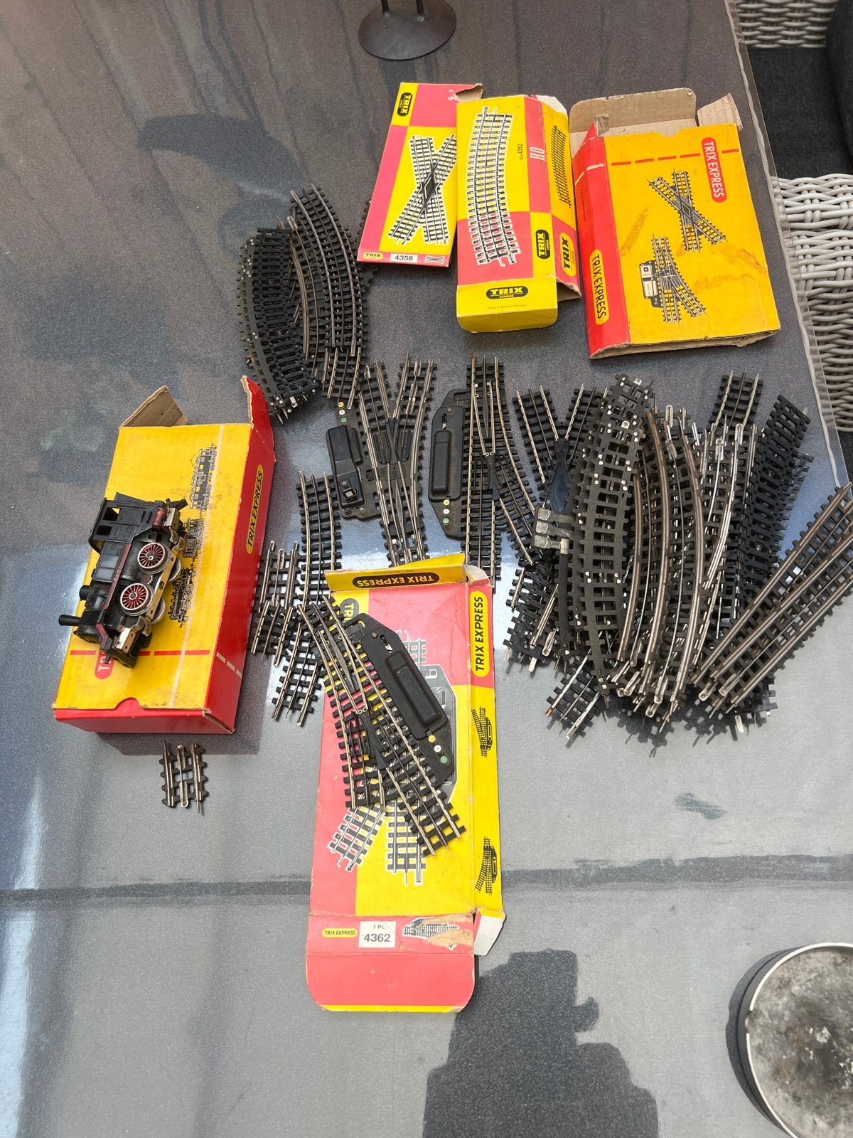 Grote partij Trix Express rails en locomotief, Hobby en Vrije tijd, Modeltreinen | H0, Ophalen, Wisselstroom, Gebruikt, Trix