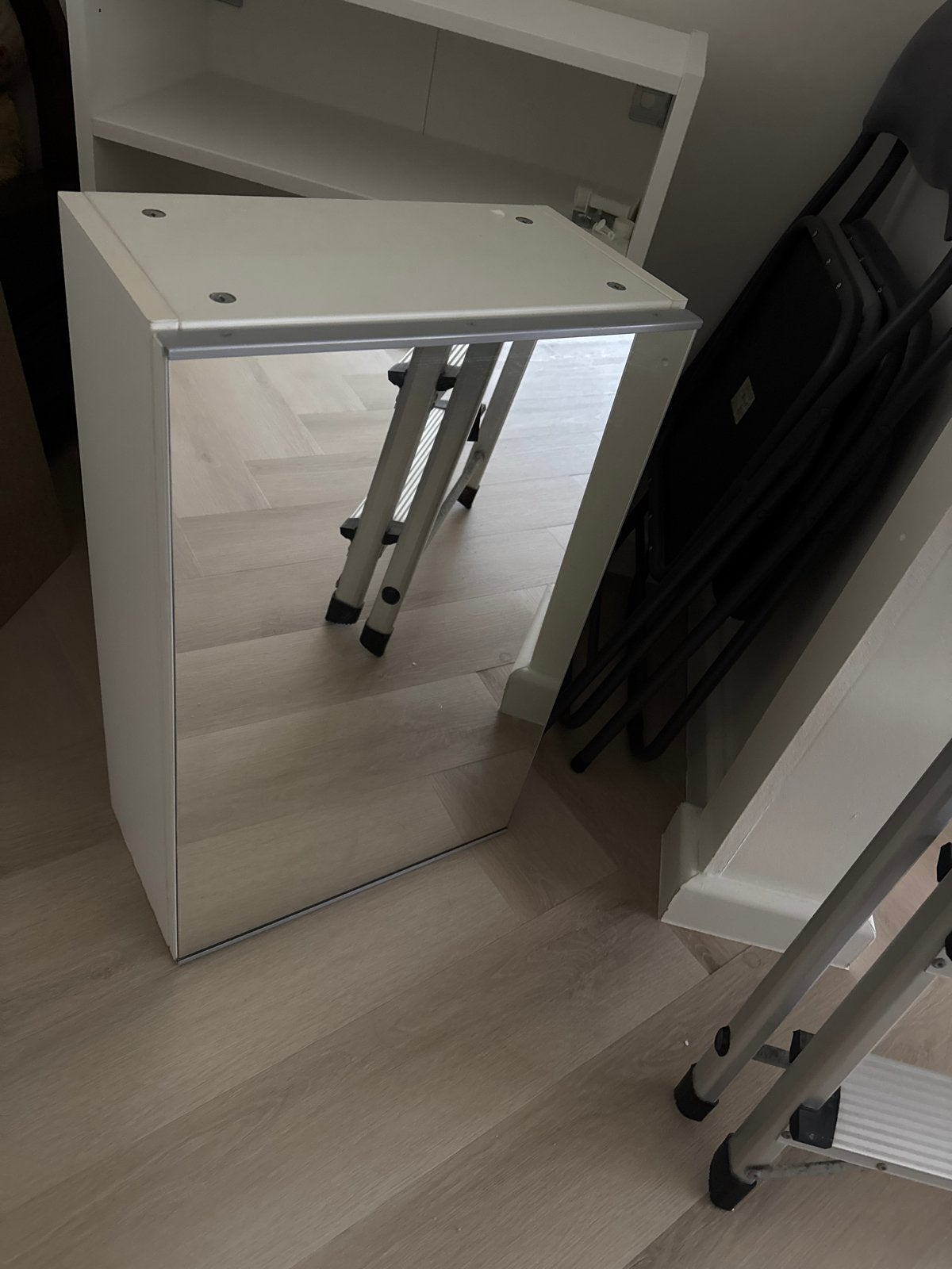 Enhet spiegelkast met glazen plankjes, Ophalen, Minder dan 50 cm, Minder dan 25 cm, Minder dan 100 cm