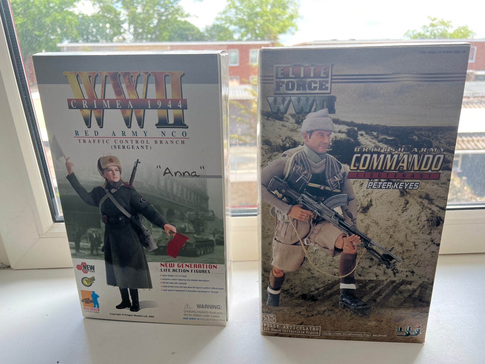 WWII Actiefiguren: Red Army NCO & British Army Commando, Ophalen of Verzenden, Nieuw