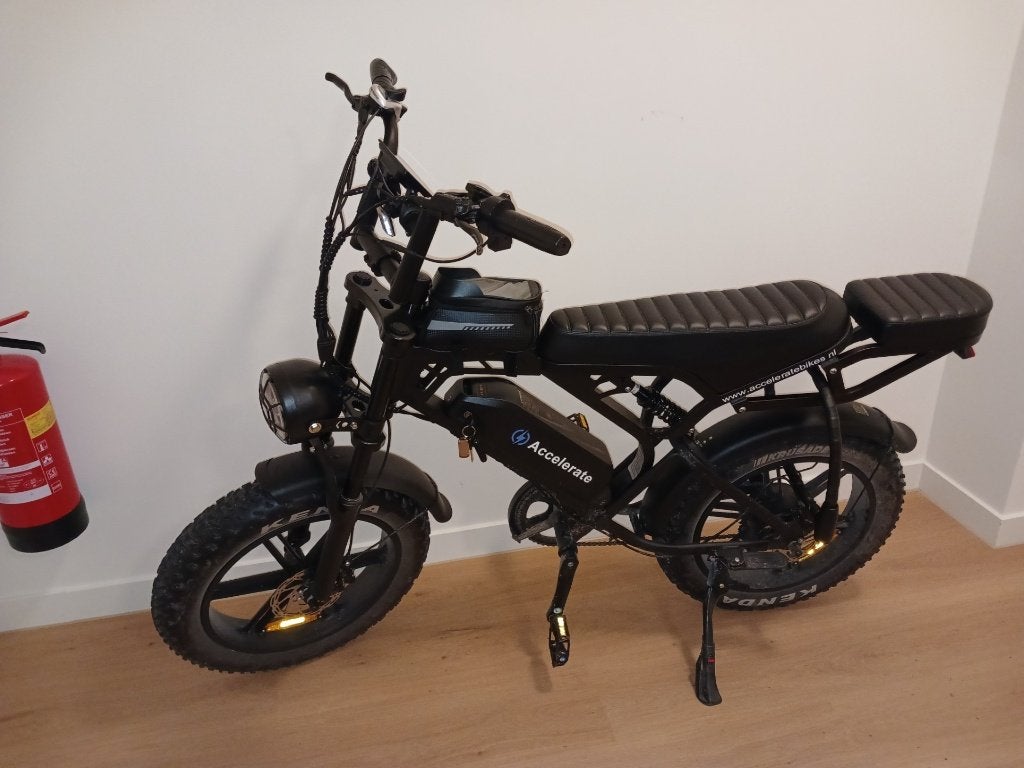 V20, Fietsen en Brommers, Elektrische fietsen, Zo goed als nieuw, 59 cm of meer, 50 km per accu of meer, Ophalen