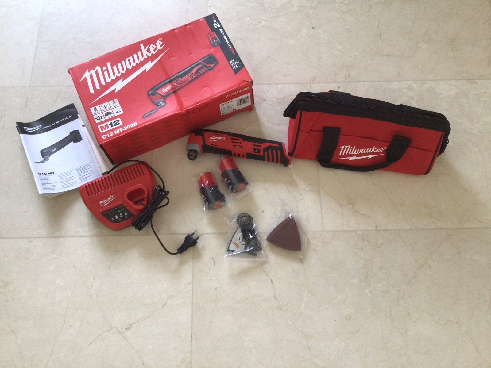 Milwaukee M12 C12 MT-202B Multitool Set, Doe-het-zelf en Verbouw, Gereedschap | Handgereedschap, Ophalen, Nieuw, Multitool, Milwaukee