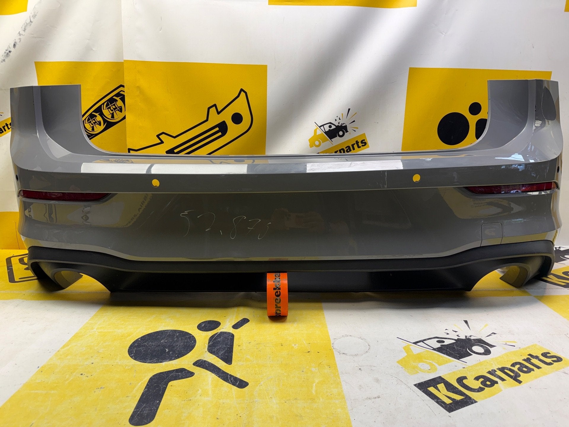 VOLKSWAGEN VW GOLF VIII 8 GTI 4pdc ACHTERBUMPER 5H6807421D, Gebruikt, Volkswagen, Volkswagen AG, Achter