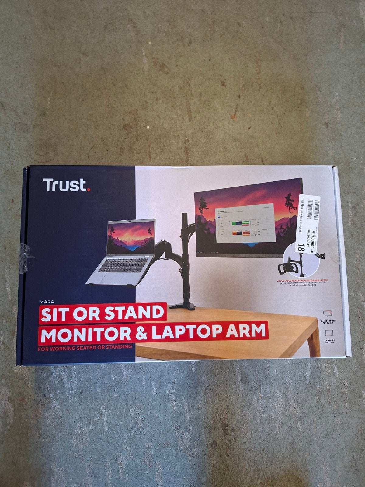 Nieuwe Trust monitor en laptop arm - Sit or Stand, Computers en Software, Ophalen, In hoogte verstelbaar, Nieuw, Onbekend