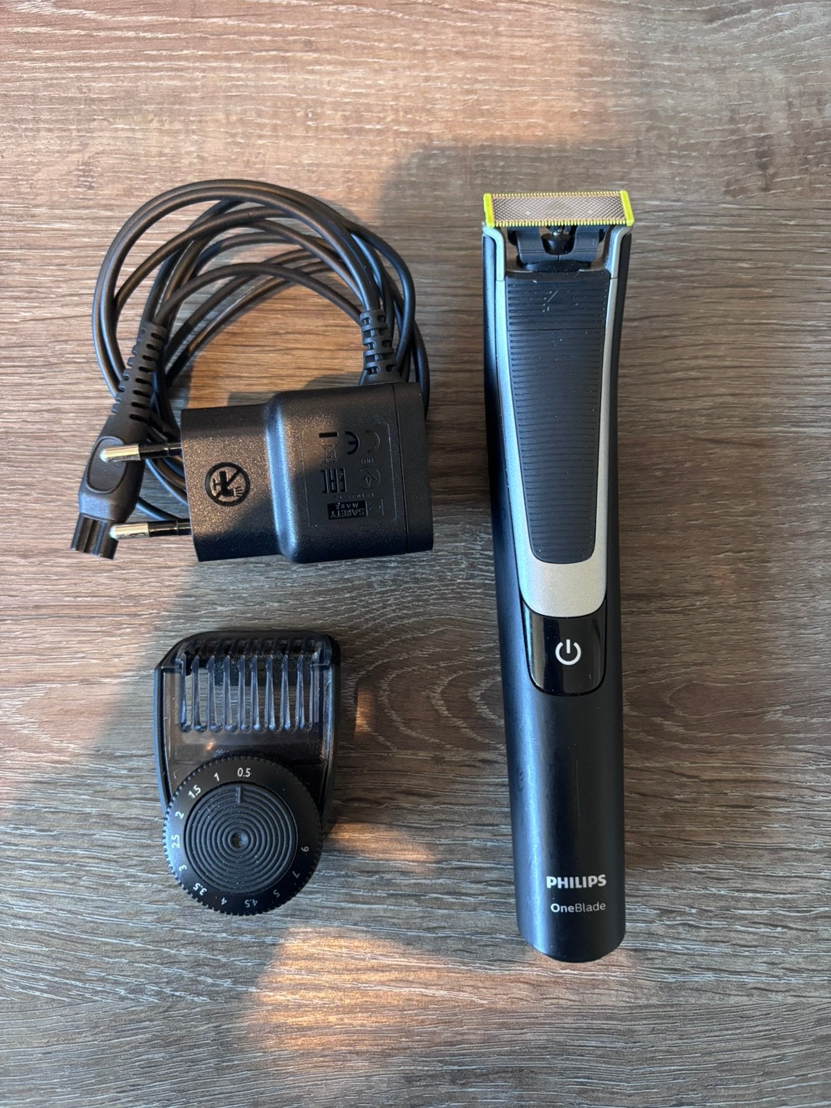 Philips OneBlade, Ophalen of Verzenden, Zo goed als nieuw, Scheren en Epileren