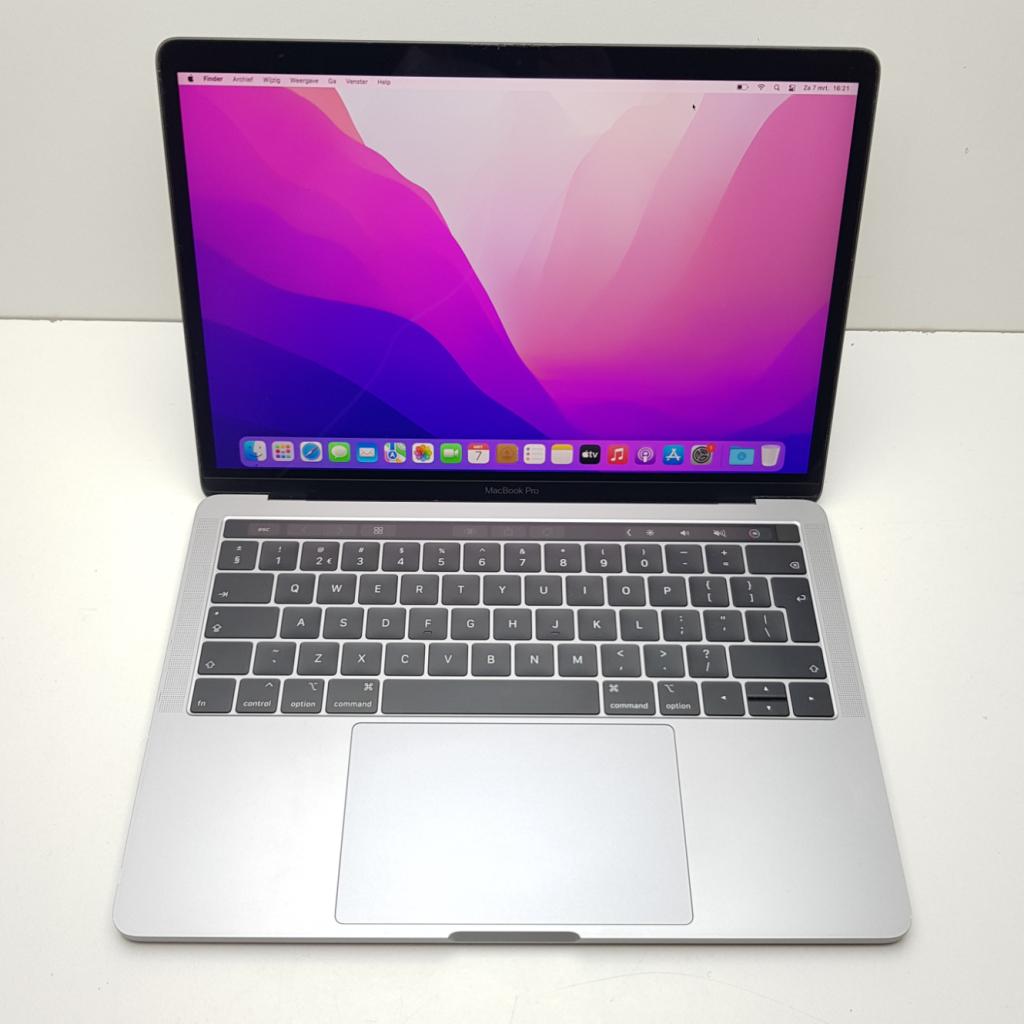 Macbook Pro 2018 Touch, Apple, Zo goed als nieuw, Support@apple.com, One Apple Park Way
Cupertino, CA 95014
United States