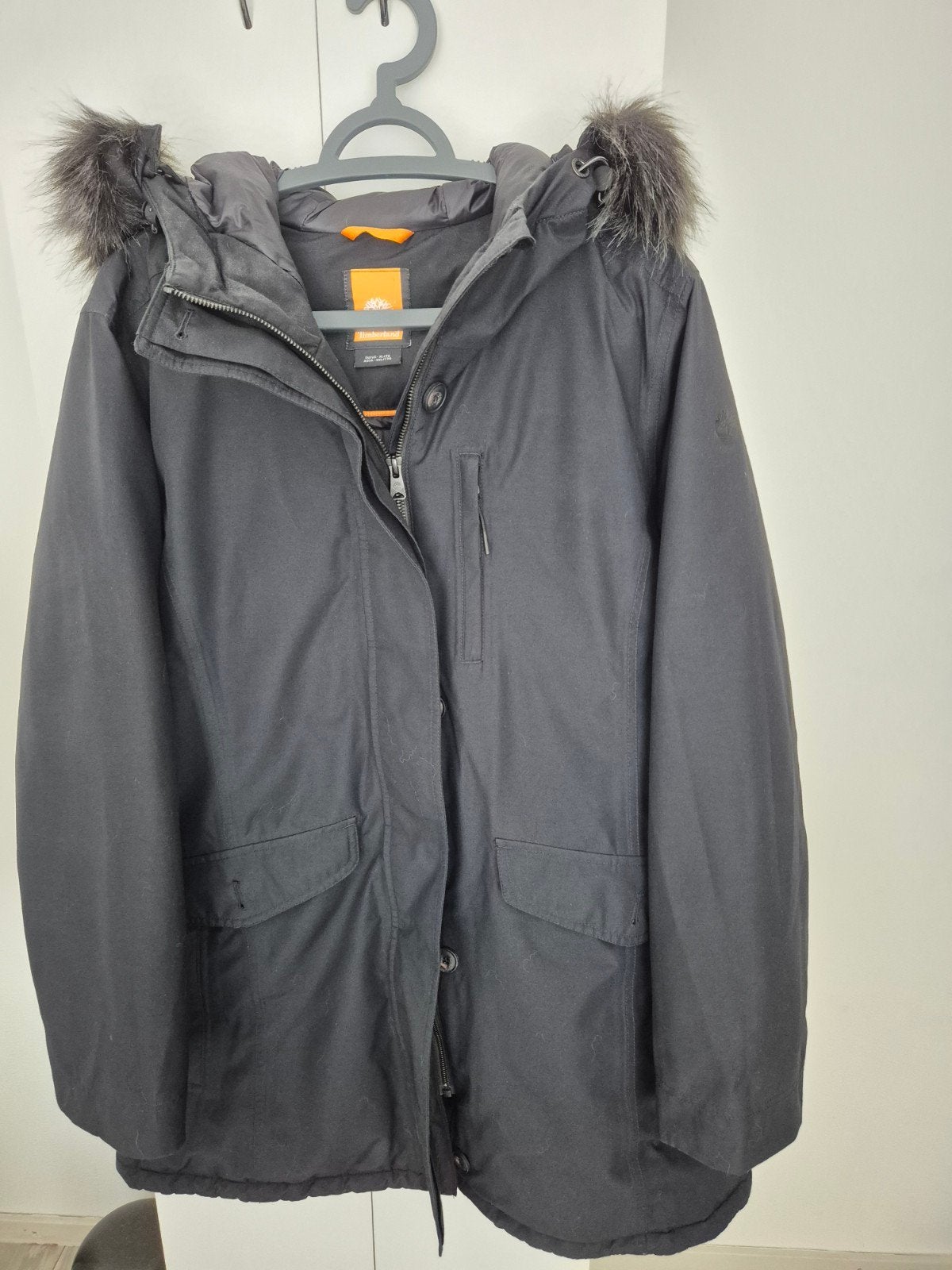 Stijlvolle Zwarte Timberland Winterjas met Bontkraag, Kleding | Dames, Jassen | Winter, Zwart, Maat 42/44 (L), Nieuw, Ophalen of Verzenden