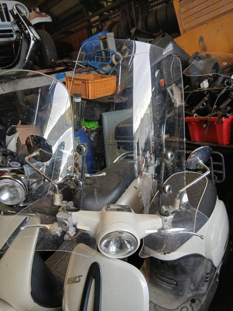 New sento windscherm, Fietsen en Brommers, Brommeronderdelen | Scooters, Ophalen of Verzenden, Gebruikt, Overige typen, Overige merken