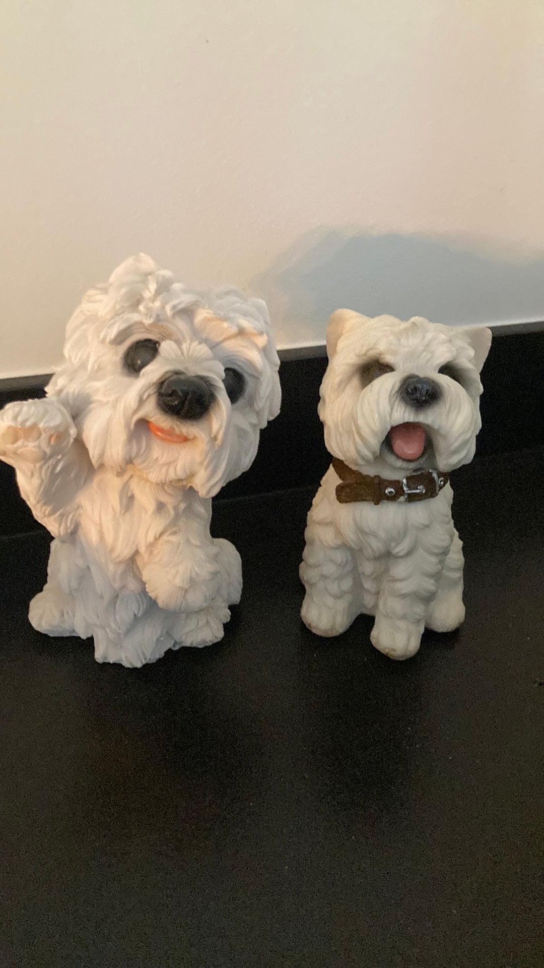2 honden beeldjes, Verzenden, Zo goed als nieuw, Dier
