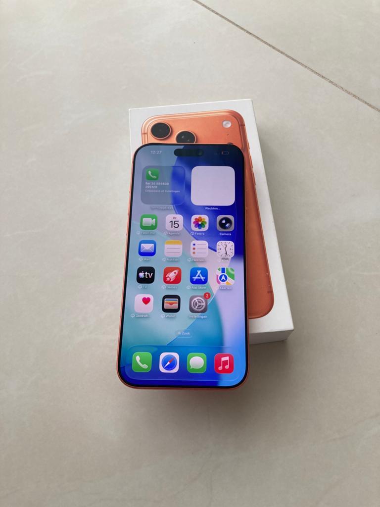 Iphone 17 Pro max 256gb Orange Beetje SCHADE Bon Koop/Ruil, Gebruikt, 98 %, Zonder simlock, Zonder abonnement